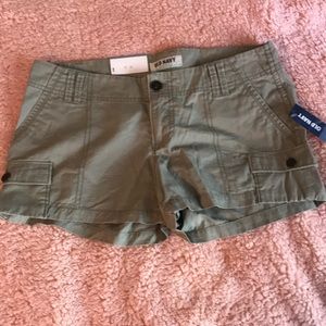 Old navy size 2 . Utility short /Lodge khaki.